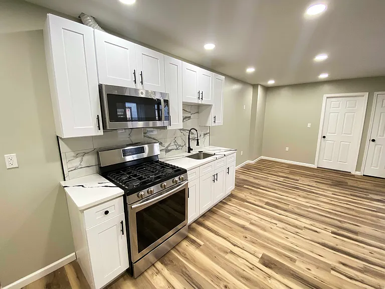 1426 W Rockland St #2 — Photo 13