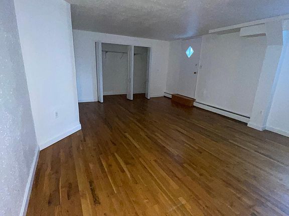 5th image of 8 Bryn Mawr Pl #1