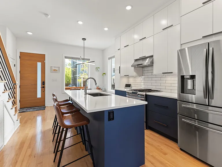604 Velma Hopkins Ln — Photo 9