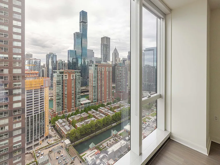 500 Lake Shore Drive — Photo 106