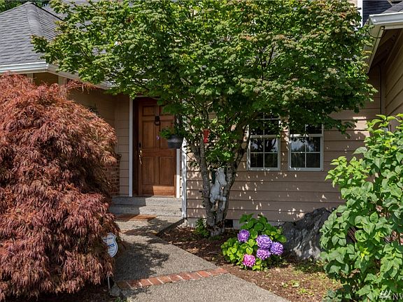 4th image of 24204 119th Avenue Ct E