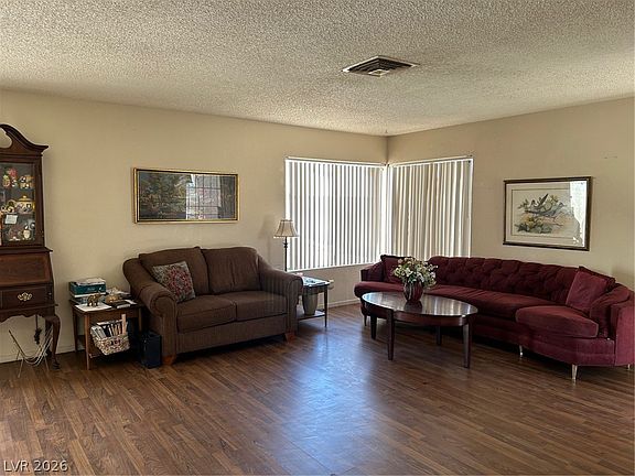 3rd image of 6772 Pine Valley Dr