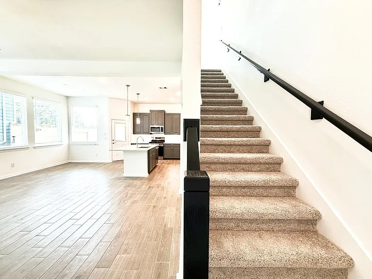 155 W Coralburst Loop — Photo 9