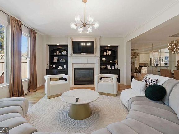 3rd image of 6187 Trumbul Oaks Ct