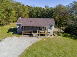 529 Upper Service Rd, Hookstown, PA 15050