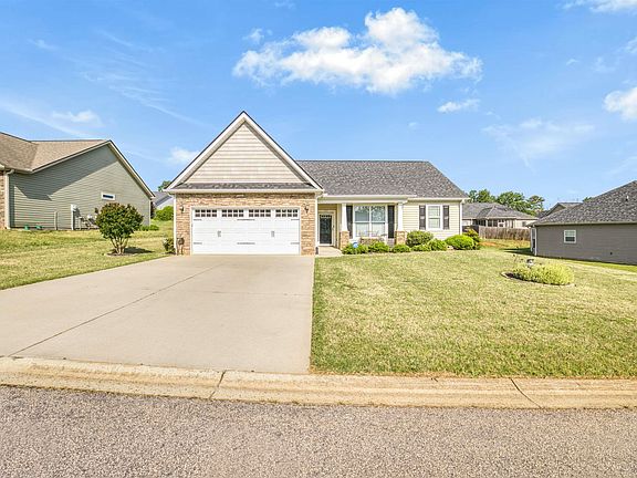 4th image of 127 Alberta Cir