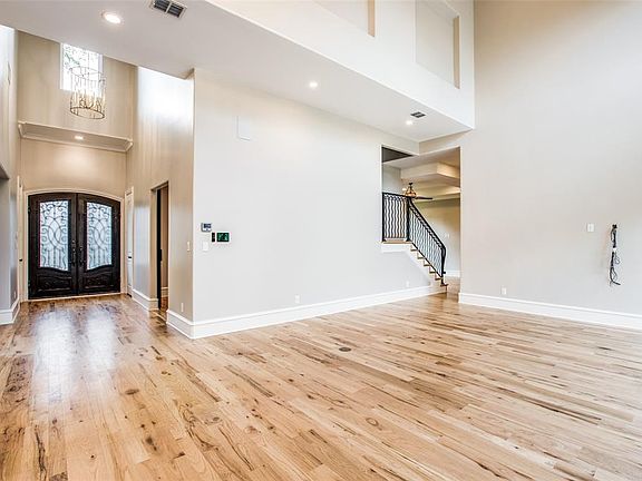 3rd image of 6032 Preston Haven Dr