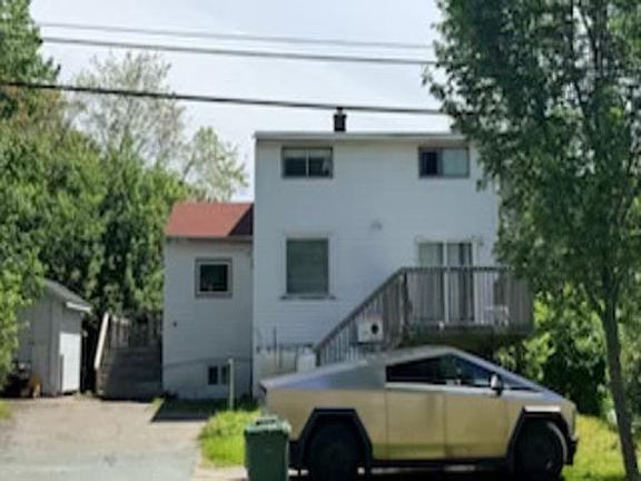 2nd image of 1697 Saint Margarets Bay Rd