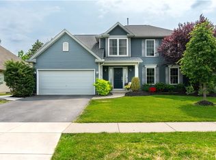 127 Boxelder Ln, Amherst, NY 14228