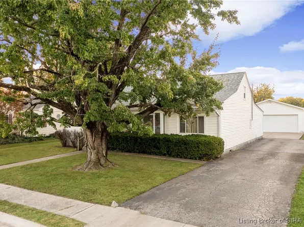216 Shirley Avenue, Sellersburg, IN 47172