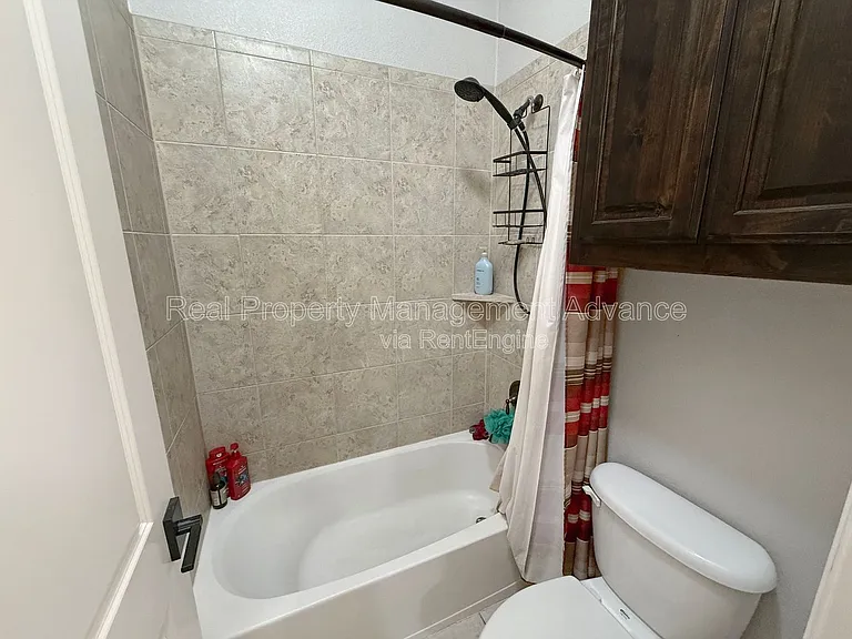 801 Renault Way — Photo 28