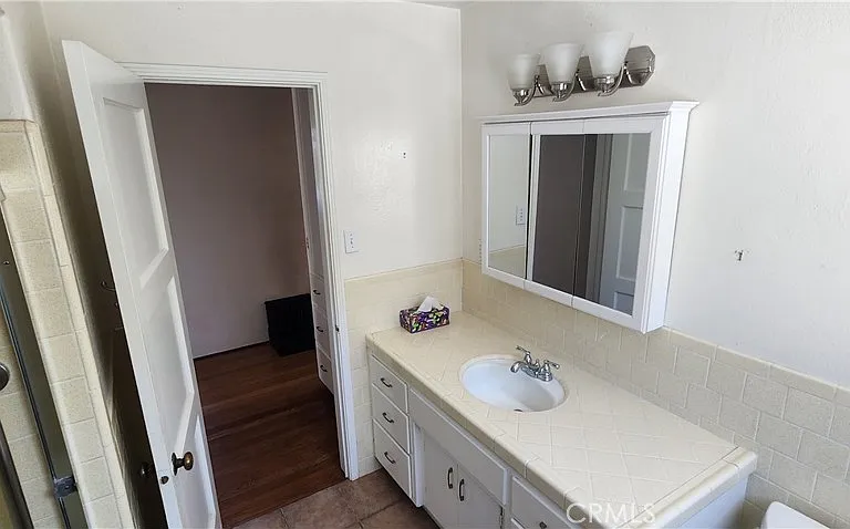 265 Chatham Ln — Photo 27