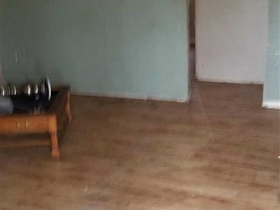 5th image of 4912 Carl St