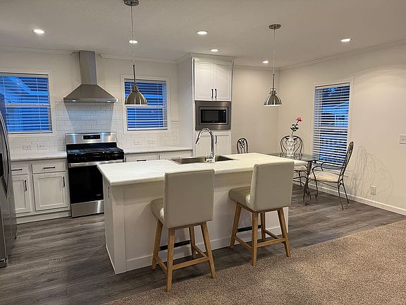 2nd image of 7780 Nightingale Dr SE