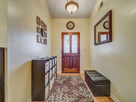 3rd image of 1618 Windy Hill Pl SE