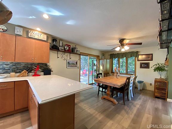2nd image of 630 Forest Park Dr