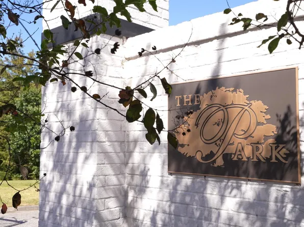 105 Park Ridge Ln, Lafayette, LA 70503