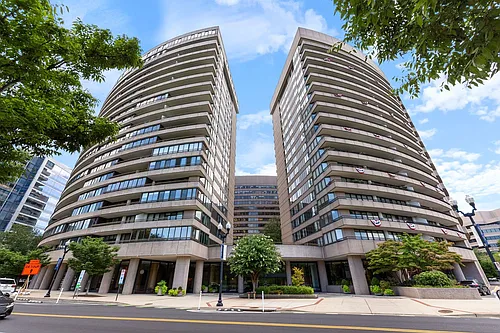 1300 Crystal Dr Photo 1