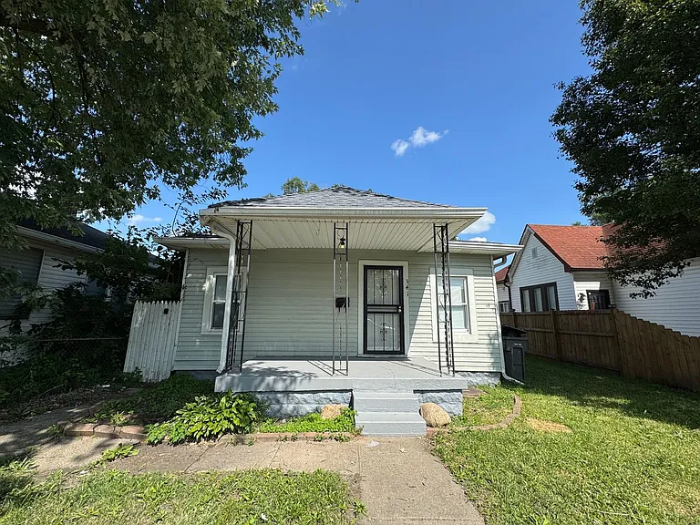 341 S Randolph St — Photo 1