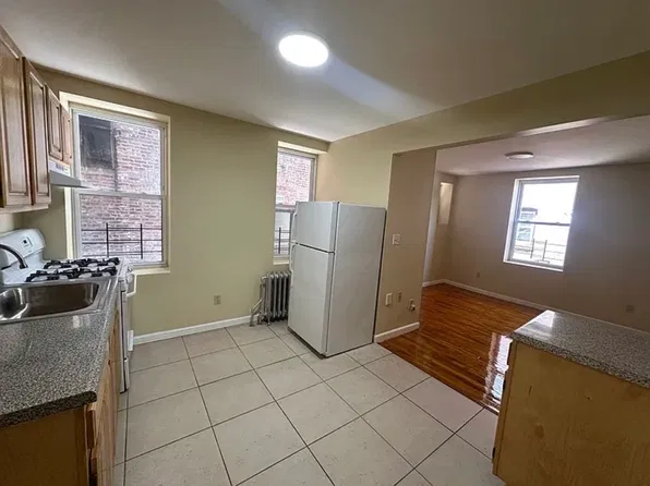 37 3rd Ave E, Mount Vernon, NY 10550