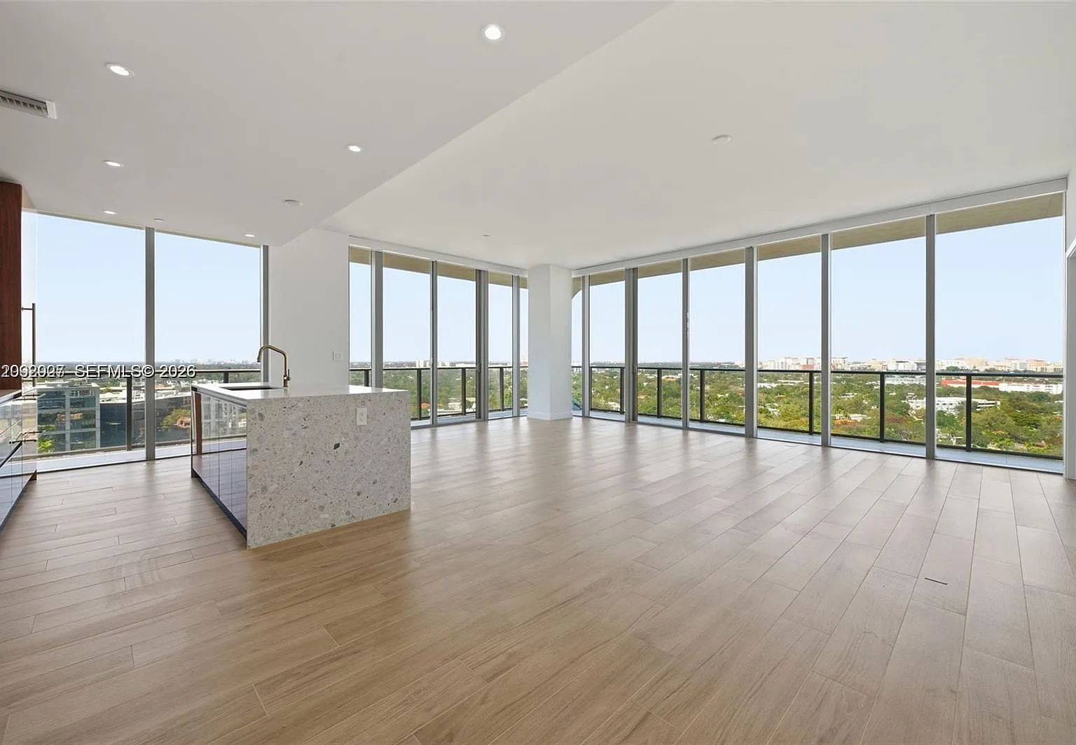 2678 Tigertail Condo — Photo 2