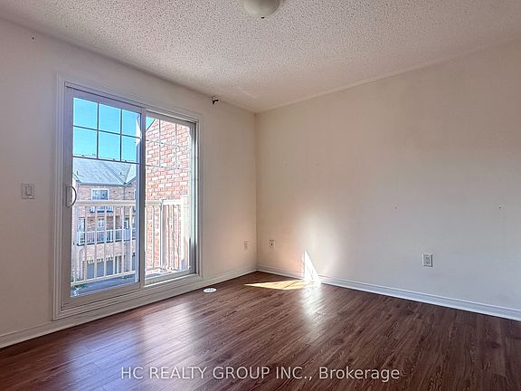 3rd image of 5257 Major Mackenzie Dr E