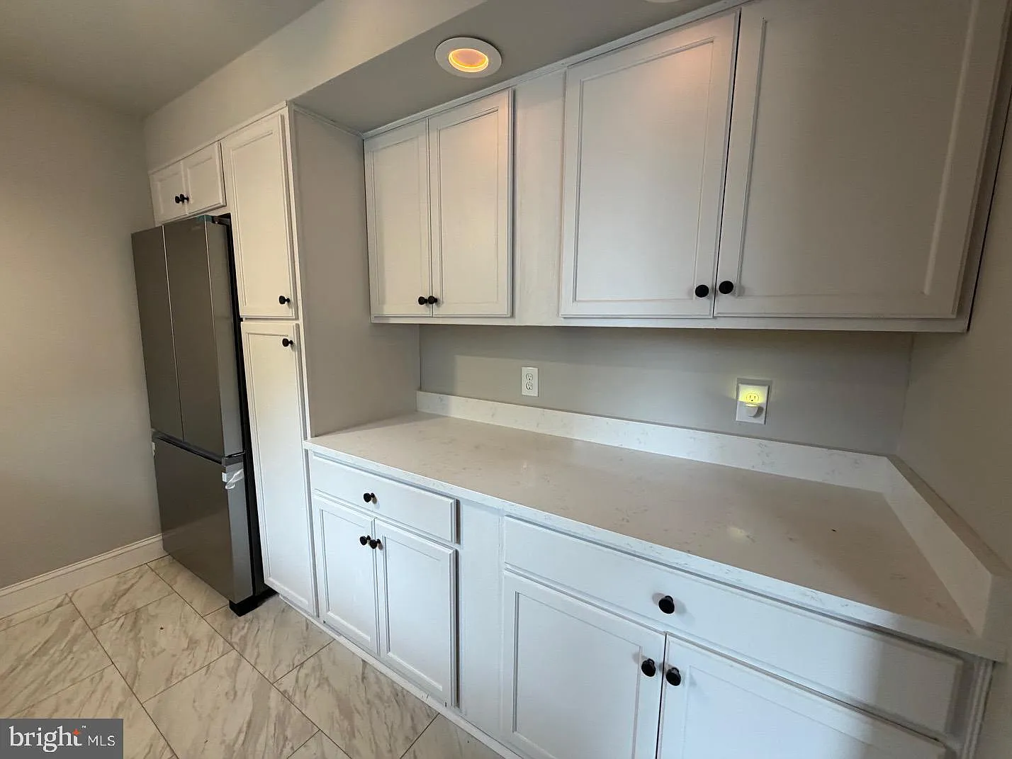 3 bed, 1450 sqft, $2,550 — Photo 4