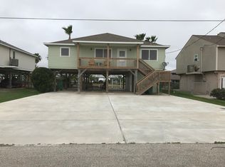 135 Sand Shoals Rd, Freeport, TX 77541