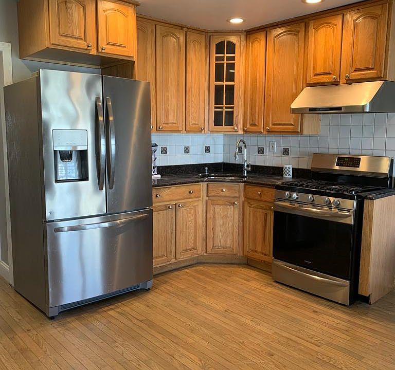 1st image of 16 Robert Ave Floor 1