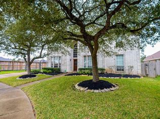 5914 Oak Green Ct, Sugar Land, TX 77479