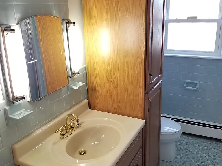 880 Logee St #1 — Photo 9