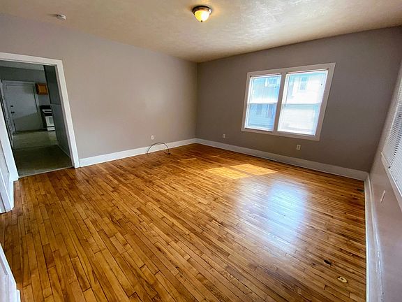 3rd image of 66 Diamond Ave NE #1