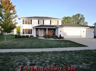 4020 Forest View Ct NE, Cedar Rapids, IA 52411