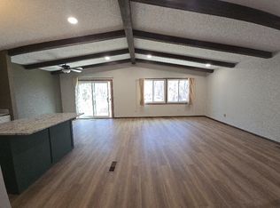 11621 Flintwood St NW, Coon Rapids, MN 55448