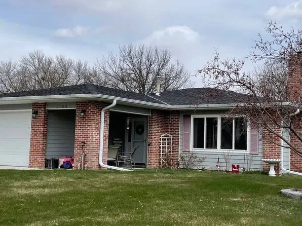 1108 1st Ave, Aurora, NE 68818