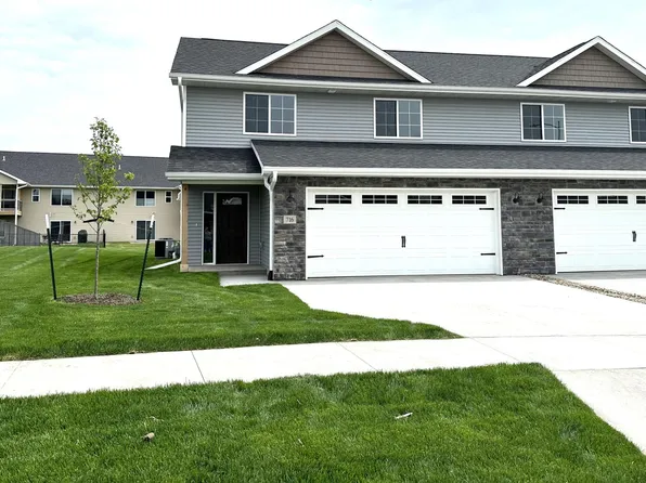 716 Hillside Dr, Tiffin, IA 52340