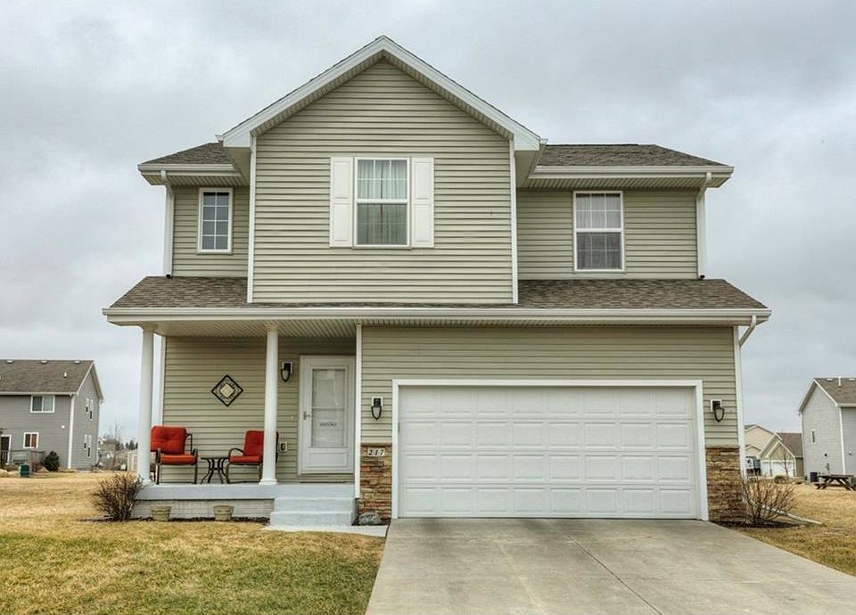 1st image of 217 Tailfeather Dr NW