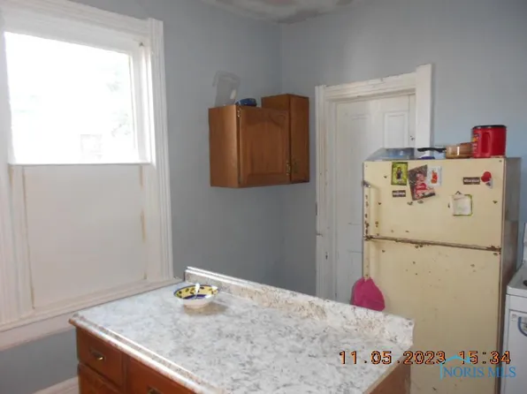 1549 Oak St, Toledo, OH 43605