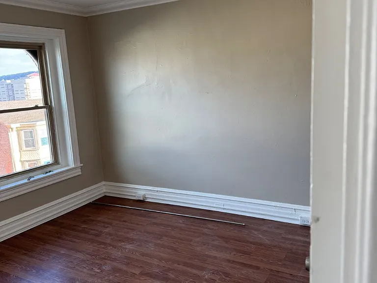 Unit Photo