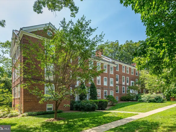 3400 39th St NW APT F720, Washington, DC 20016