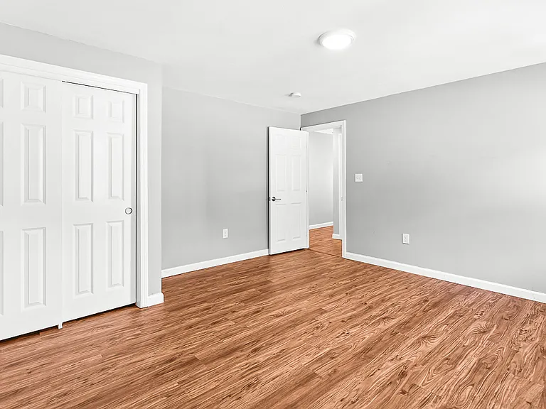 38 Idora Ave — Photo 23