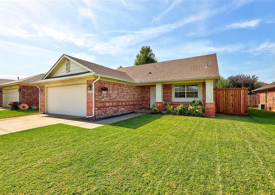 1st image of 10716 NW 36th Pl