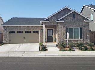 3711 Evergreen Village Ln, Shafter, CA 93263