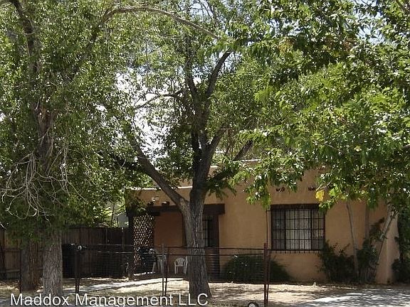 2nd image of 419 Princeton Dr SE