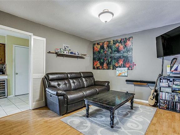4th image of 1101 Saint Croix Ct