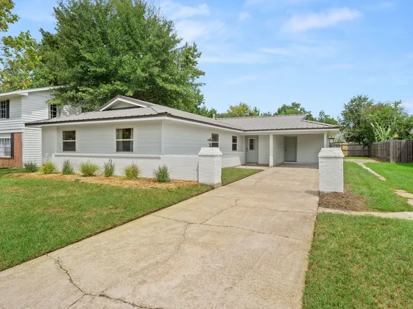 904 Greenbriar St, Deridder, LA 70634