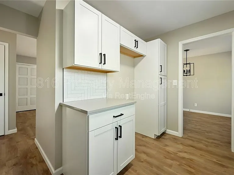 12120 W 63rd Ter — Photo 6