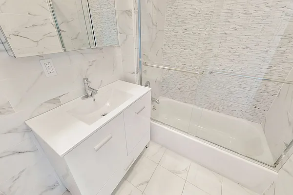 Rented by Rio Realty, Inc. | media 34