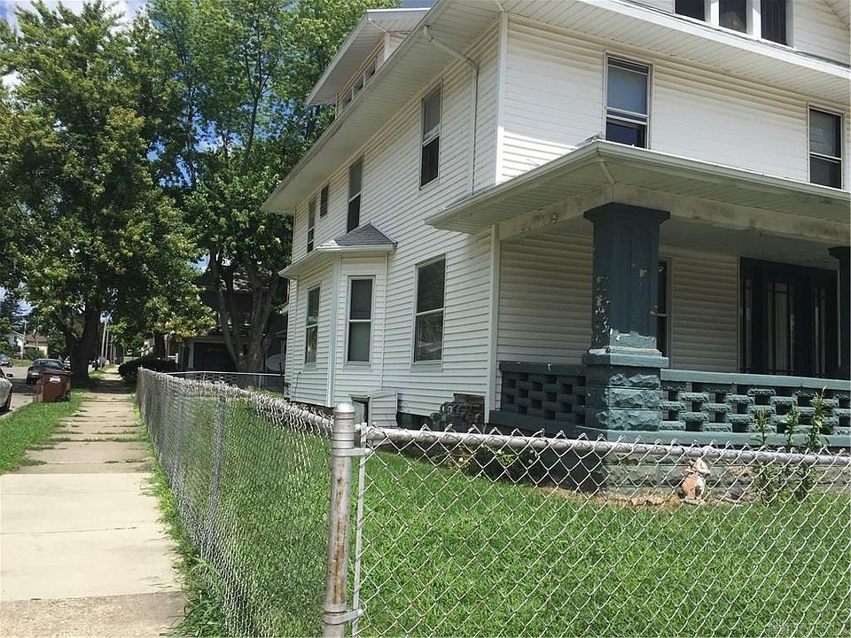 2nd image of 702 Sherman Ave