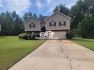 199 Solomon Dr, Ellenwood, GA 30294